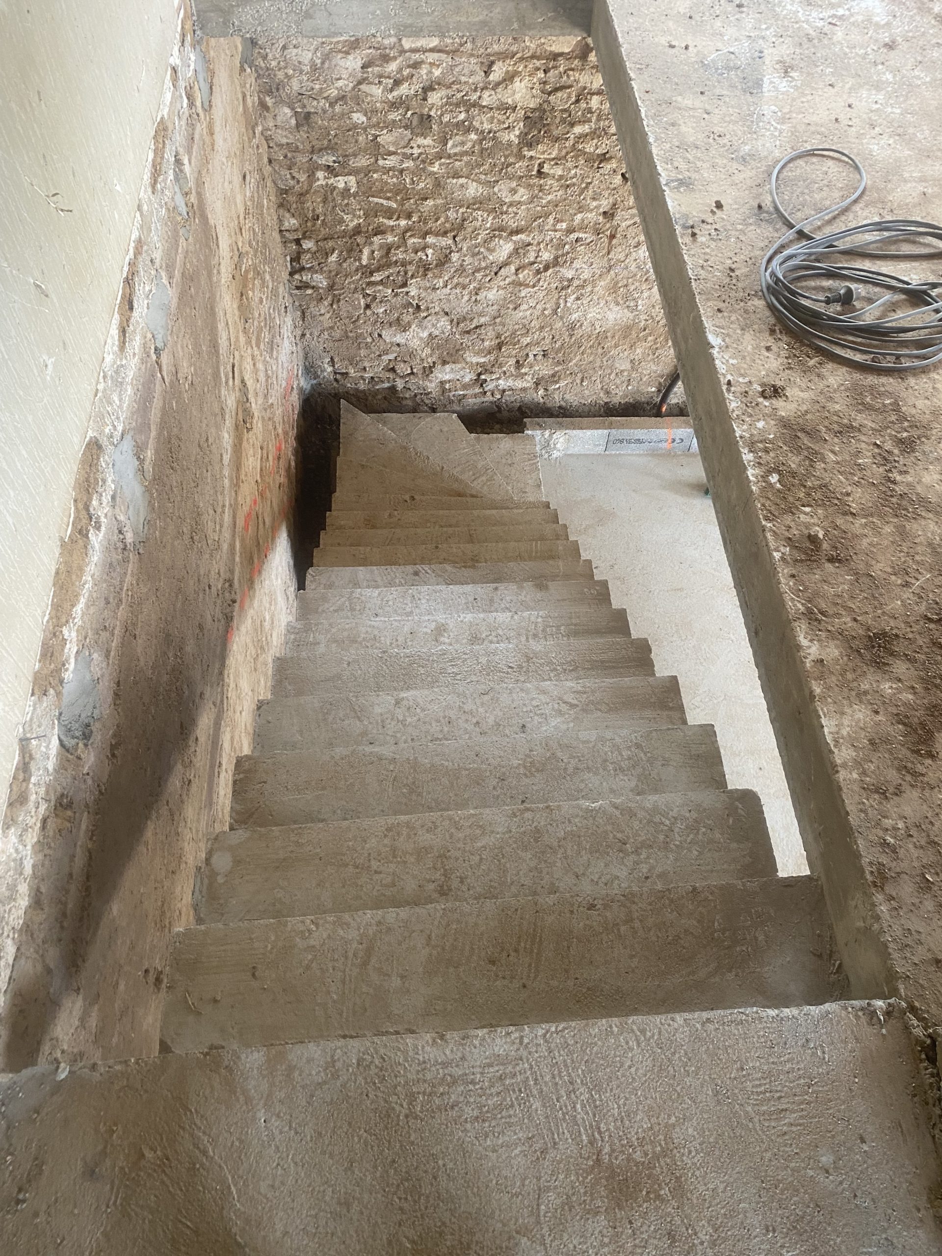 construction escalier beton maison lyon