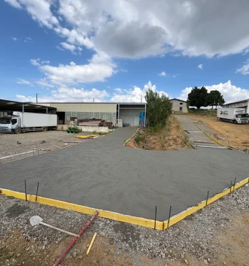Rampe d'accès en béton fibré